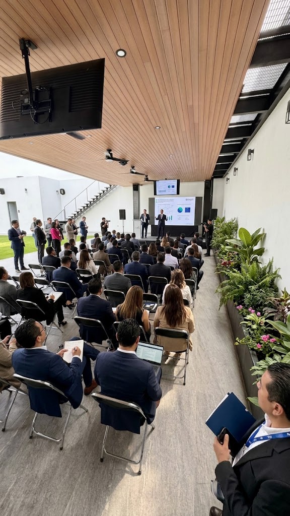 Conferencia empresarial en D’ Carlo Terraza
